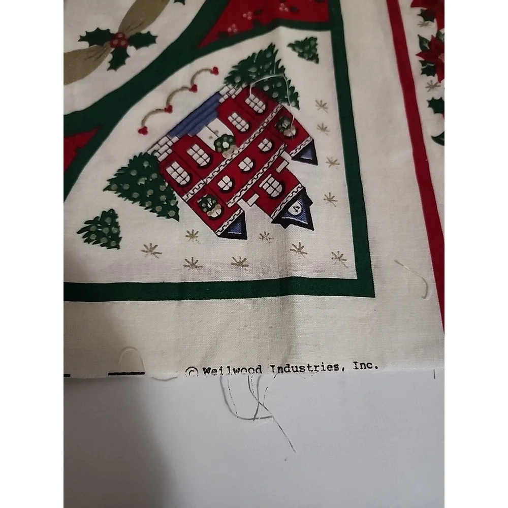 4 Weilwood Christmas Fabric Panel Poinsettias‎ Houses Village Lot Vtg Pillow
